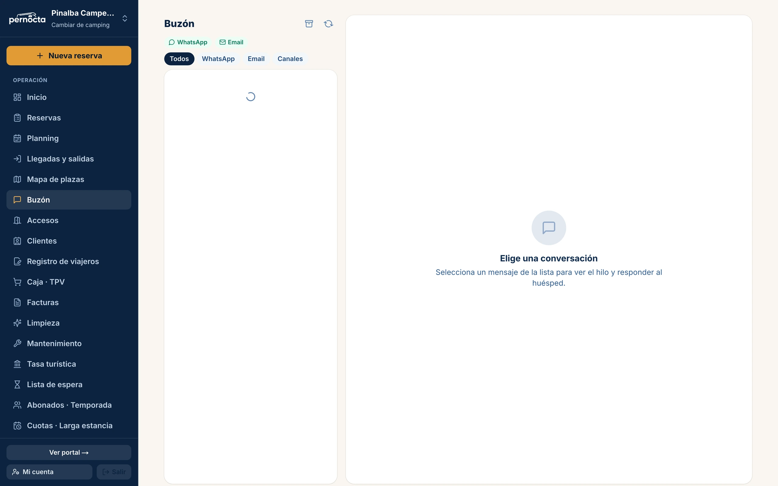 Captura de Buzón unificado con las conversaciones de WhatsApp y los canales en una sola bandeja en el panel de Pernocta